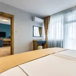 Hotel Laguna
