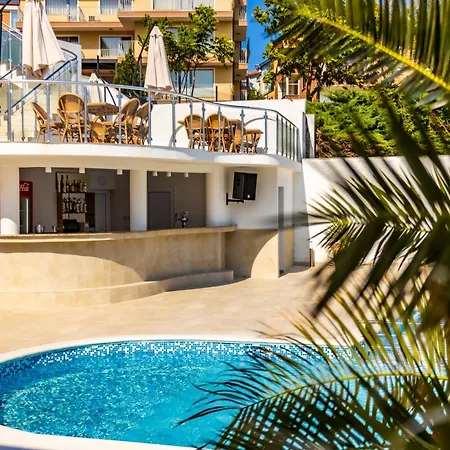 Hotel Laguna